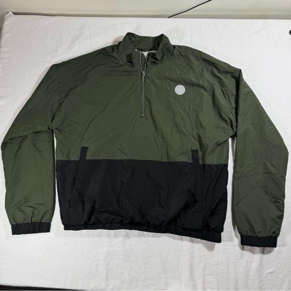 ZYIA Half Zip Green & Black Windbreaker - Picture 2 of 6